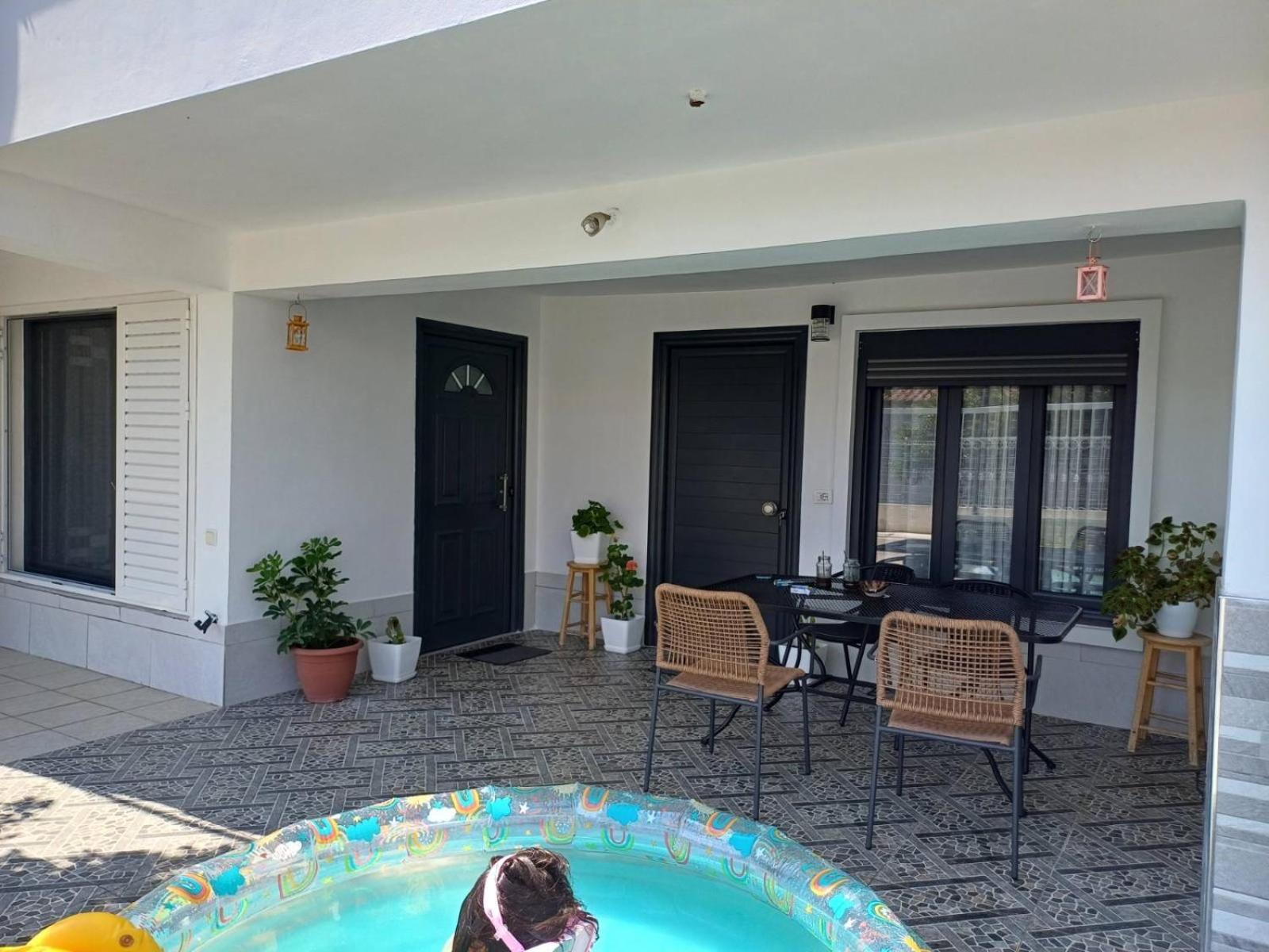 Appartamento The White House Divjake Esterno foto